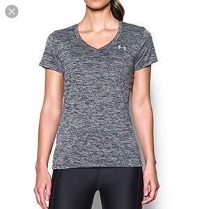 Women's under armour T-shirt